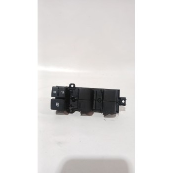 MANDO ELEVALUNAS DELANTERO IZQUIERDO 840400D020 