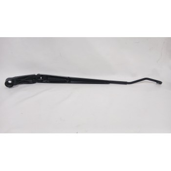 Recambio de brazo limpia delantero izquierdo para toyota yaris cross (mxp_) 1.5 hybrid (mxpj10) referencia OEM IAM 852210D240  