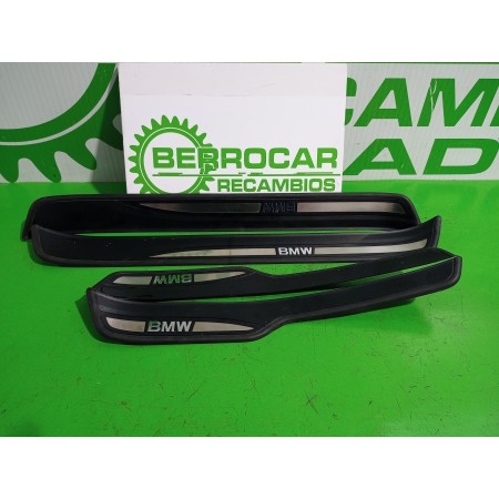 Recambio de embellecedor puerta para bmw serie 3 touring (e91) 2.0 16v referencia OEM IAM 51477060285  