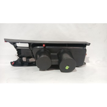 Recambio de posavasos para toyota yaris cross (mxp_) 1.5 hybrid (mxpj10) referencia OEM IAM 58805K0040  