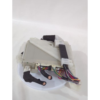 Recambio de caja reles / fusibles para lexus ct (zwa10_) 200h (zwa10_) referencia OEM IAM 8262076010  