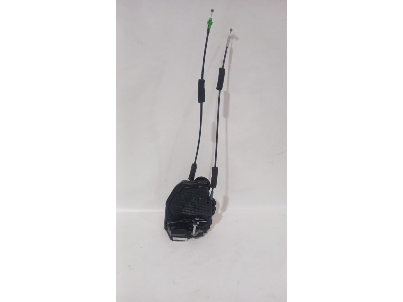 Recambio de cerradura puerta trasera derecha para lexus ct (zwa10_) 200h (zwa10_) referencia OEM IAM 6905033131  