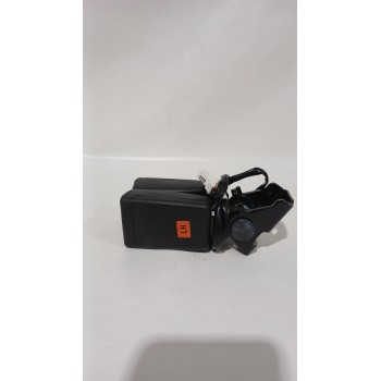 Recambio de enganche cinturon trasero izquierdo para ssangyong tivoli 1.5 referencia OEM IAM 7565035100LBH  