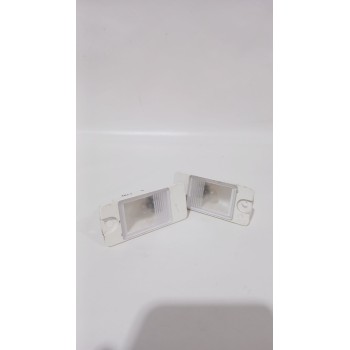 Recambio de piloto matricula para ssangyong tivoli 1.5 referencia OEM IAM 8384035000  