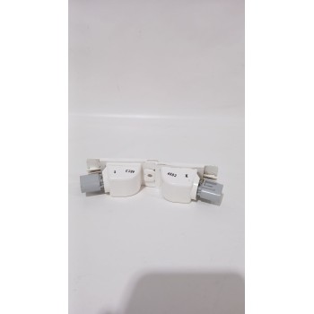 Recambio de piloto matricula para ssangyong tivoli 1.5 referencia OEM IAM 8384035000  