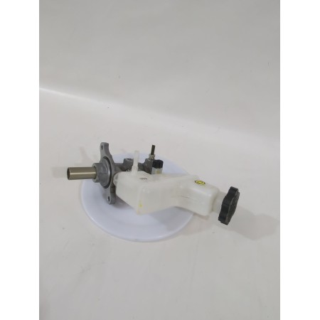 Recambio de bomba freno para ssangyong tivoli 1.5 referencia OEM IAM 4854035000  