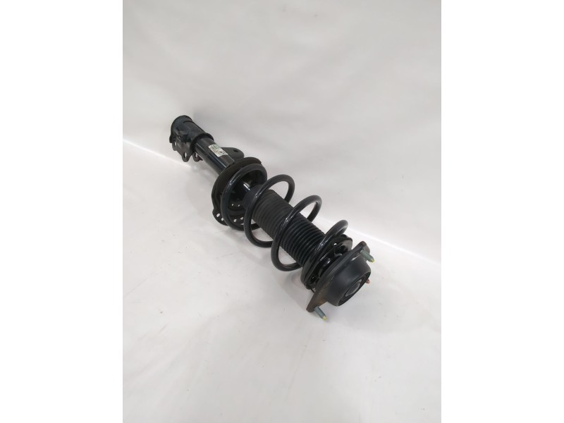 Recambio de amortiguador delantero izquierdo para ssangyong tivoli 1.5 referencia OEM IAM 4431035000  