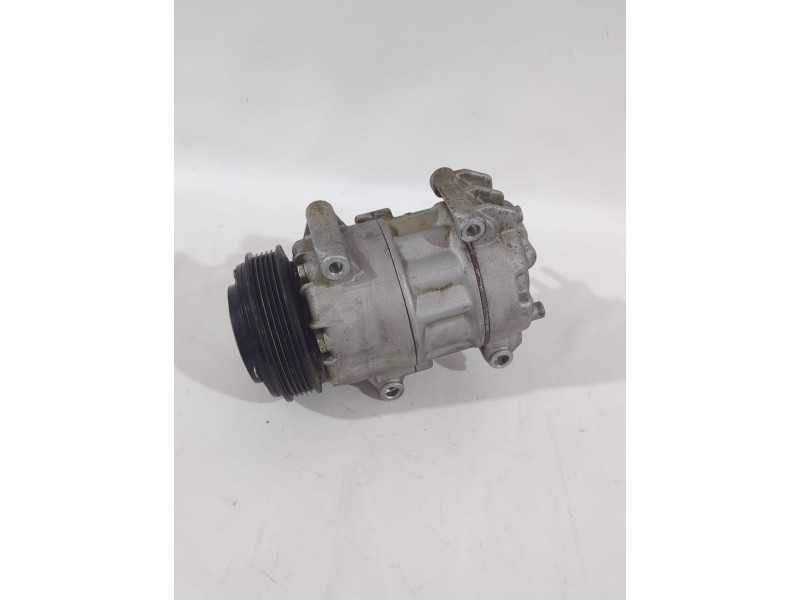 Recambio de compresor aire acondicionado para ssangyong tivoli 1.5 referencia OEM IAM 1731303211  