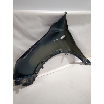 Recambio de aleta delantera derecha para ssangyong tivoli 1.5 referencia OEM IAM 5182135010  