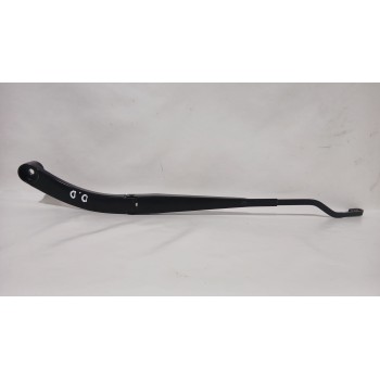 Recambio de brazo limpia delantero derecho para ssangyong tivoli 1.5 referencia OEM IAM 7832135000  
