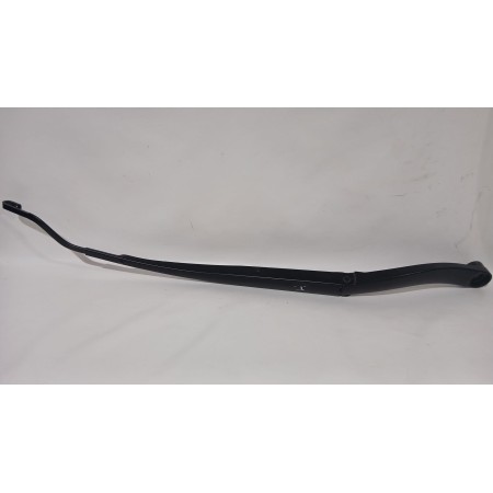 Recambio de brazo limpia delantero izquierdo para ssangyong tivoli 1.5 referencia OEM IAM 7831135000  
