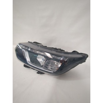 Recambio de faro izquierdo para ssangyong tivoli 1.5 referencia OEM IAM 8310135000  