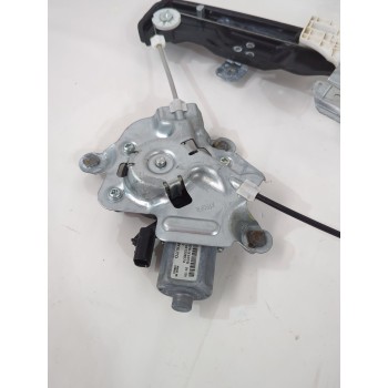 Recambio de elevalunas delantero derecho para ssangyong tivoli 1.5 referencia OEM IAM 7232135000  