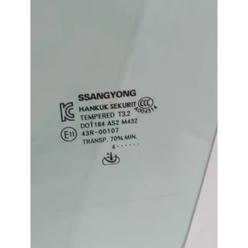 Recambio de luna delantera izquierda para ssangyong tivoli 1.5 referencia OEM IAM 7237635100  