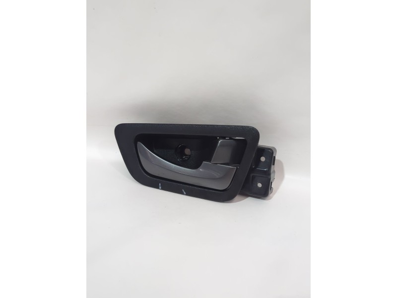Recambio de maneta interior delantera derecha para ssangyong tivoli 1.5 referencia OEM IAM 7242035000LBH  