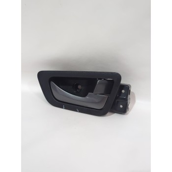 Recambio de maneta interior delantera derecha para ssangyong tivoli 1.5 referencia OEM IAM 7242035000LBH  