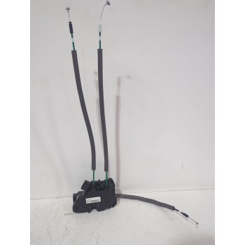 Recambio de cerradura puerta trasera derecha para ssangyong tivoli 1.5 referencia OEM IAM 7132035000/7132035001  
