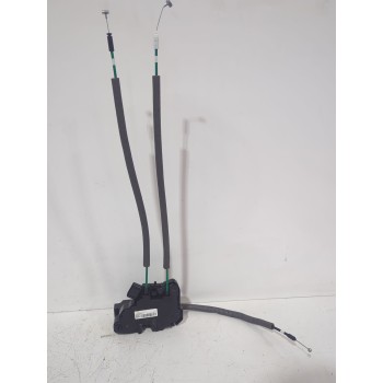 Recambio de cerradura puerta trasera derecha para ssangyong tivoli 1.5 referencia OEM IAM 7132035000/7132035001  