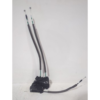 Recambio de cerradura puerta trasera izquierda para ssangyong tivoli 1.5 referencia OEM IAM 7131035001  