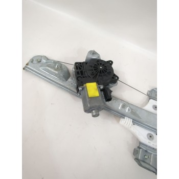 Recambio de elevalunas trasero derecho para ssangyong tivoli 1.5 referencia OEM IAM 7332135000  