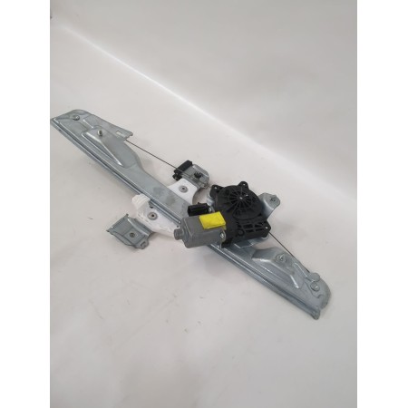 Recambio de elevalunas trasero izquierdo para ssangyong tivoli 1.5 referencia OEM IAM 7331135000  