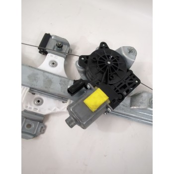 Recambio de elevalunas trasero izquierdo para ssangyong tivoli 1.5 referencia OEM IAM 7331135000  