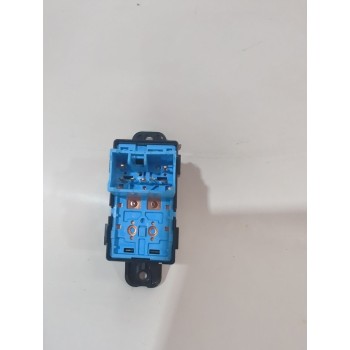 Recambio de mando elevalunas trasero izquierdo para ssangyong tivoli 1.5 referencia OEM IAM 8585035000/299139582  