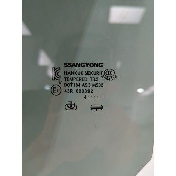 Recambio de luna trasera izquierda para ssangyong tivoli 1.5 referencia OEM IAM 7337635000  