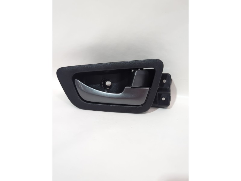 Recambio de maneta interior trasera derecha para ssangyong tivoli 1.5 referencia OEM IAM 7242035000LBH  
