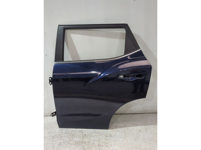 Recambio de puerta trasera izquierda para ssangyong tivoli 1.5 referencia OEM IAM 6301135002  