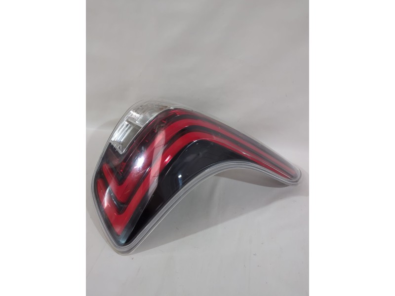 Recambio de piloto trasero derecho para ssangyong tivoli 1.5 referencia OEM IAM 8360235500/8360235801  