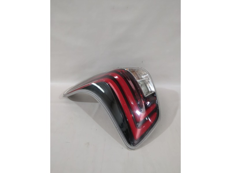 Recambio de piloto trasero izquierdo para ssangyong tivoli 1.5 referencia OEM IAM 8360135500  