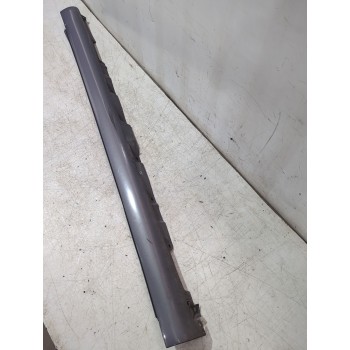 Recambio de faldon lateral para toyota avensis (_t25_) 1.8 (zzt251_) referencia OEM IAM 7585205010  