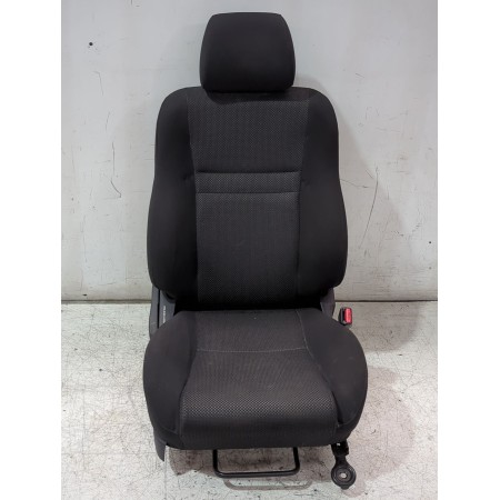 Recambio de asiento delantero derecho para toyota avensis (_t25_) 1.8 (zzt251_) referencia OEM IAM   