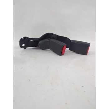 ENGANCHE CINTURON TRASERO IZQUIERDO 7348005052C0 