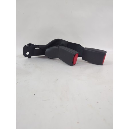 Recambio de enganche cinturon trasero izquierdo para toyota avensis (_t25_) 1.8 (zzt251_) referencia OEM IAM 7348005052C0  