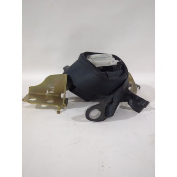 Recambio de cinturon seguridad trasero derecho para toyota avensis (_t25_) 1.8 (zzt251_) referencia OEM IAM 7336005101C0  