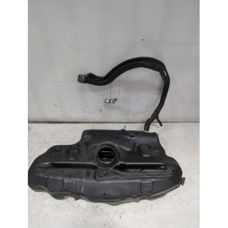 Recambio de deposito combustible para toyota avensis (_t25_) 1.8 (zzt251_) referencia OEM IAM 7700105040  