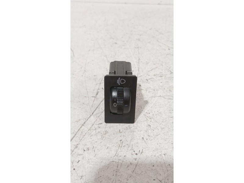 Recambio de mando luces para toyota avensis (_t25_) 1.8 (zzt251_) referencia OEM IAM 8415205050  