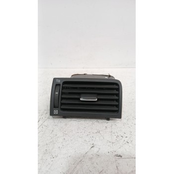 Recambio de rejilla aireadora para toyota avensis (_t25_) 1.8 (zzt251_) referencia OEM IAM 5566005100  