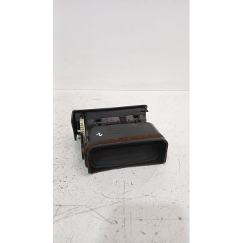 Recambio de rejilla aireadora para toyota avensis (_t25_) 1.8 (zzt251_) referencia OEM IAM 5566005100  