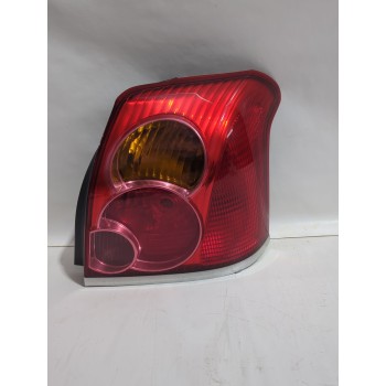Recambio de piloto trasero derecho para toyota avensis (_t25_) 1.8 (zzt251_) referencia OEM IAM 8155105160  