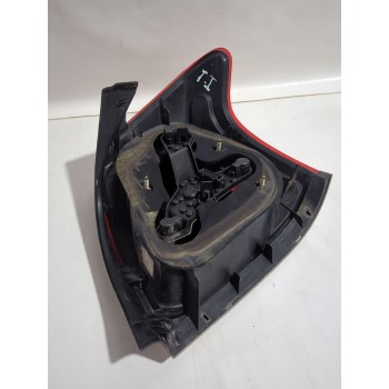 Recambio de piloto trasero izquierdo para toyota avensis (_t25_) 1.8 (zzt251_) referencia OEM IAM 8156105150  