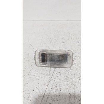 Recambio de luz interior para toyota avensis (_t25_) 1.8 (zzt251_) referencia OEM IAM 8124005040  
