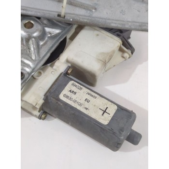 Recambio de elevalunas trasero derecho para toyota avensis (_t25_) 1.8 (zzt251_) referencia OEM IAM 6983005090  