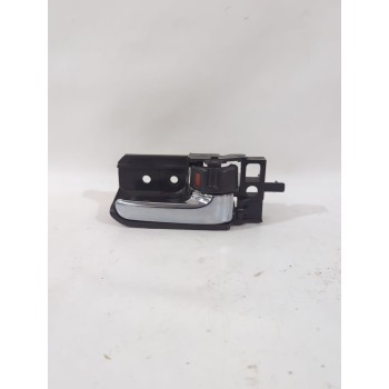Recambio de maneta interior trasera derecha para toyota avensis (_t25_) 1.8 (zzt251_) referencia OEM IAM 6920505040B0  