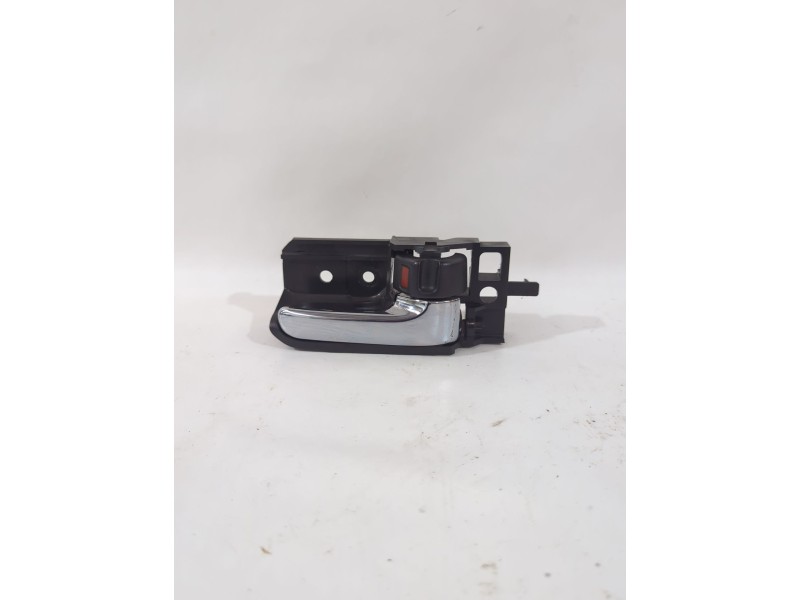 Recambio de maneta interior trasera derecha para toyota avensis (_t25_) 1.8 (zzt251_) referencia OEM IAM 6920505040B0  