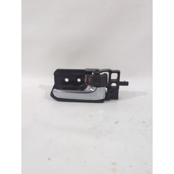 Recambio de maneta interior trasera derecha para toyota avensis (_t25_) 1.8 (zzt251_) referencia OEM IAM 6920505040B0  