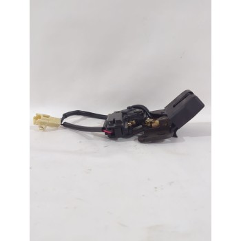 Recambio de cerradura maletero / porton para toyota avensis (_t25_) 1.8 (zzt251_) referencia OEM IAM 6935005041  