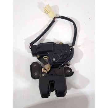 Recambio de cerradura maletero / porton para toyota avensis (_t25_) 1.8 (zzt251_) referencia OEM IAM 6935005041  
